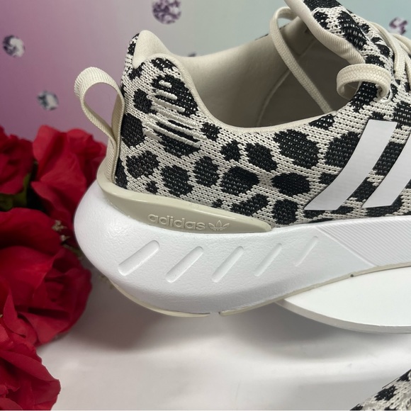 🏃🏽‍♀️HP! ADIDAS SWIFT RUN 22 DALMATIAN - Picture 7 of 12